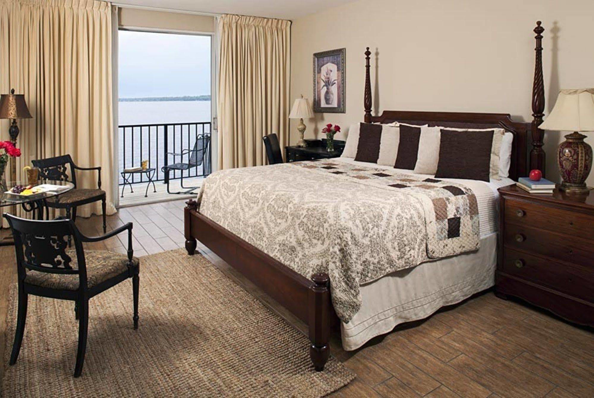 Club Continental Hotel Orange Park Eksteriør billede